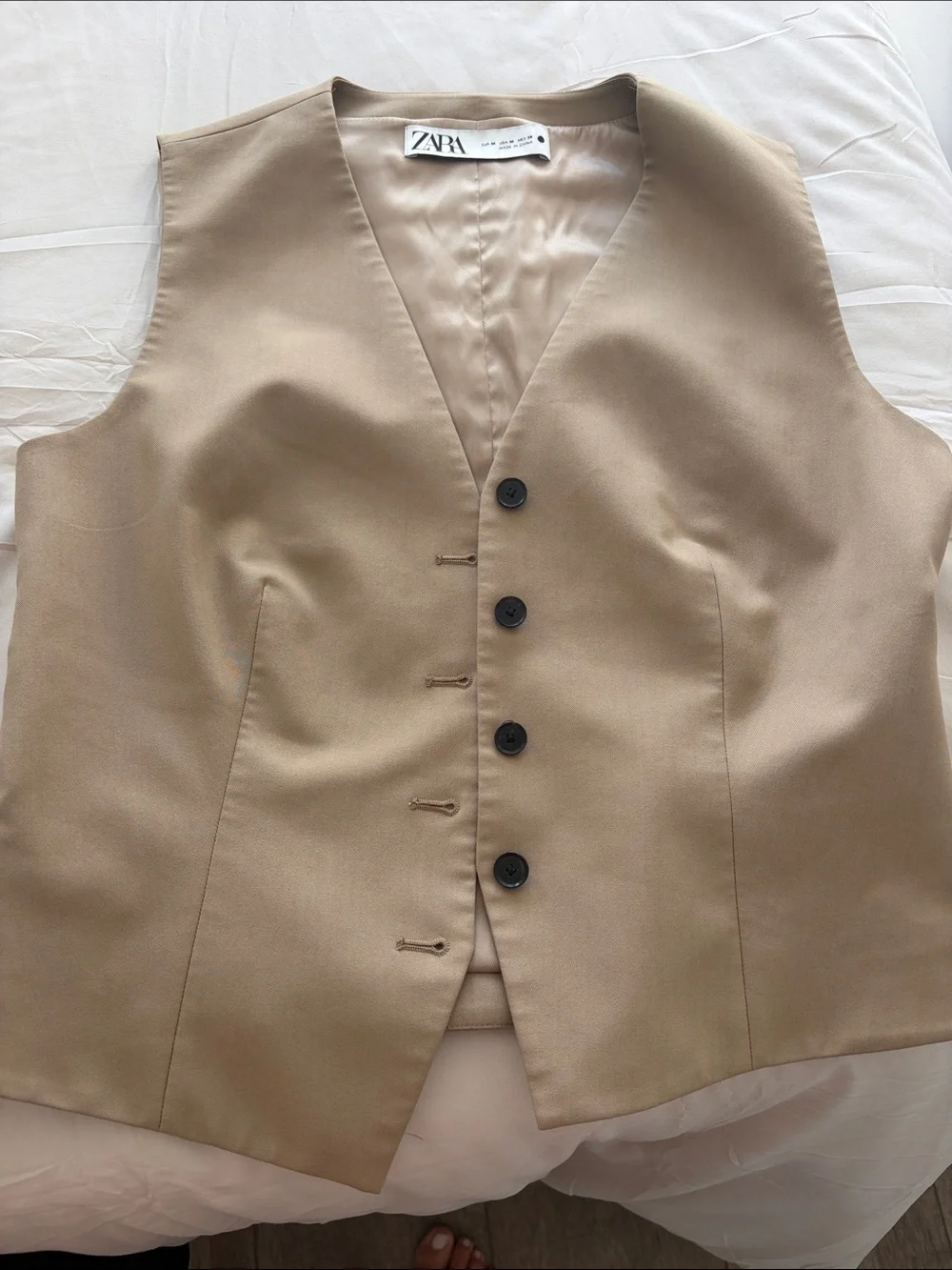 Zara Beige Women's Button-Front Vest